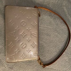 Louis Vuitton Monogram Vernis Lexington Pochette